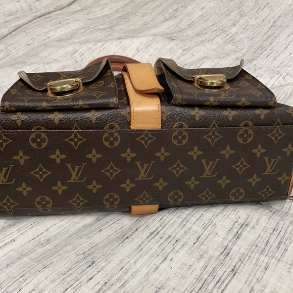 Authentic Louis Vuitton Manhattan GM handbag - Picture 5 of 11